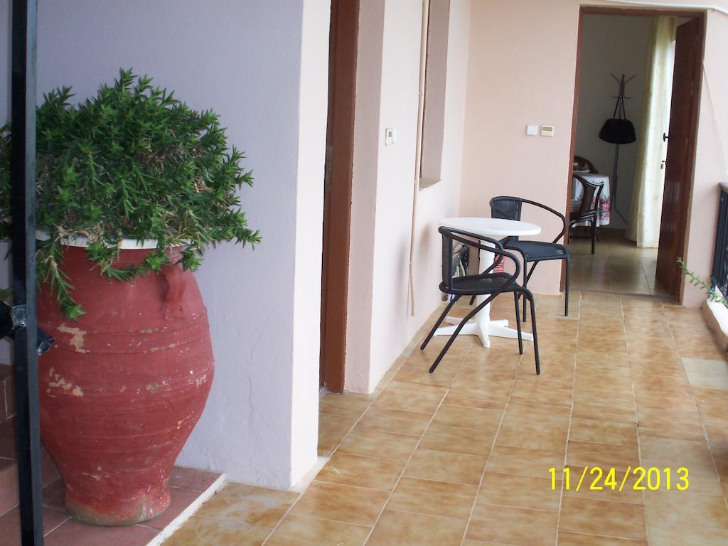 Nikolas Apartments Като-Даратсо Номер фото