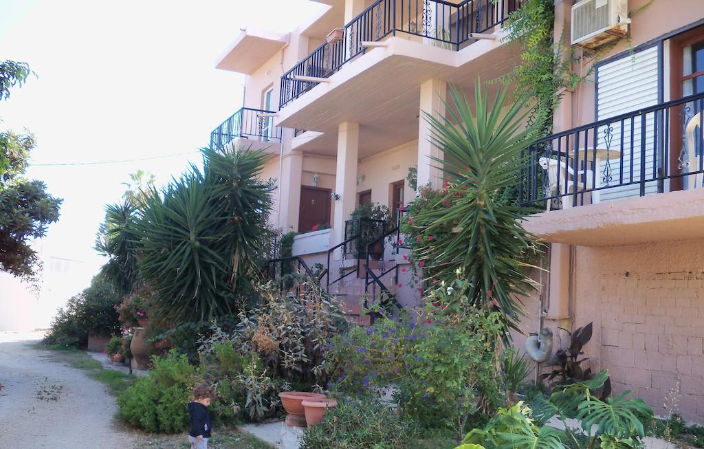 Nikolas Apartments Като-Даратсо Экстерьер фото