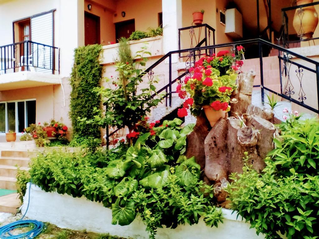 Nikolas Apartments Като-Даратсо Экстерьер фото